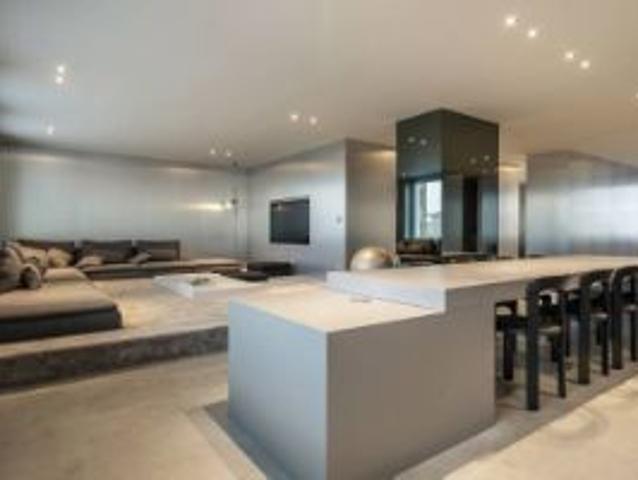 Unieke, lichtrijke loft te koop in hartje Kortrijk