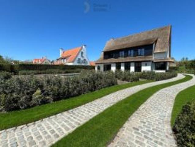 Unieke villa gelegen aan de rand van het Zoute