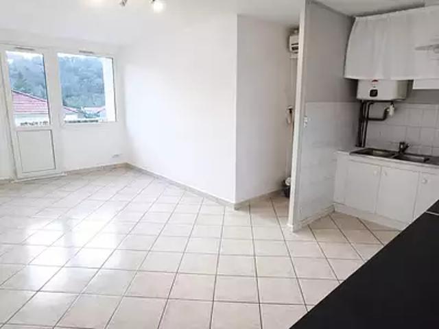 Unieux 42240 Location appartement 3 pièces t3