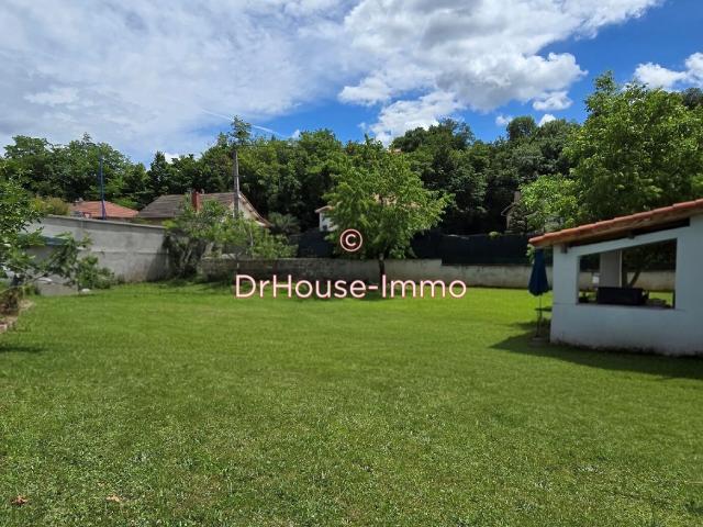 Unieux Loire 42240 Appartement 137m² + garage 60m²+ terrain 600m²
