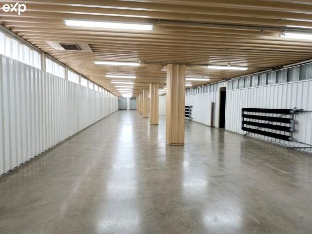 Unii Lubelskiej 300 m², Poznań