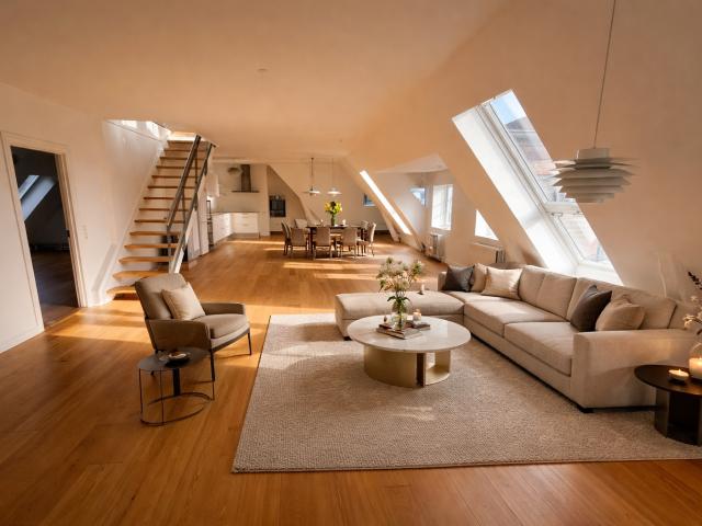 Unik lejlighed med stor balkon og egen tagterrasse