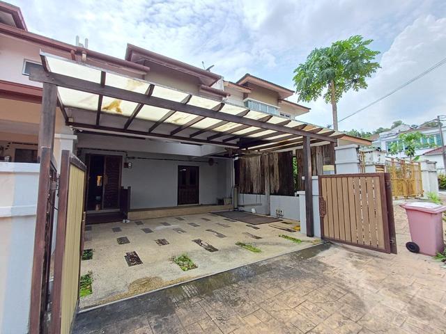 UNIK unit Double Storey Terrace Bayu Perdana Kota Damansara
