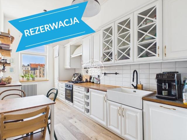 Unikalne 102 m² w odrestaurowanej kamienicy z duszą