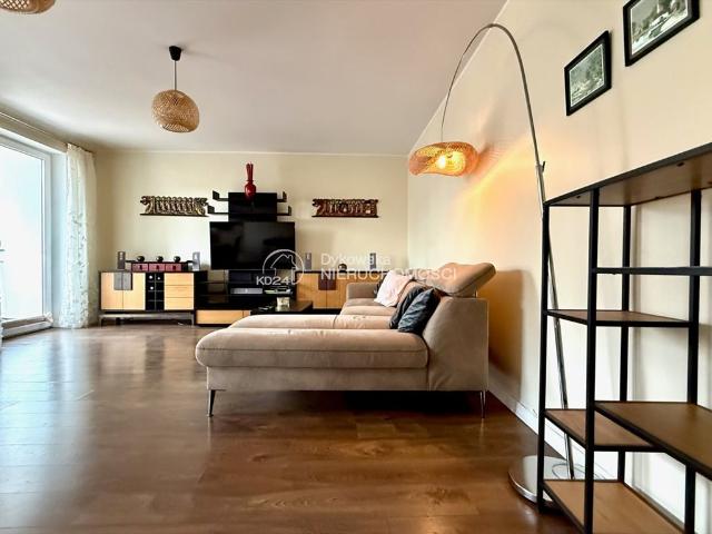 Unikalne 107 m² z dwoma wejściami, 3 balkony, po remoncie