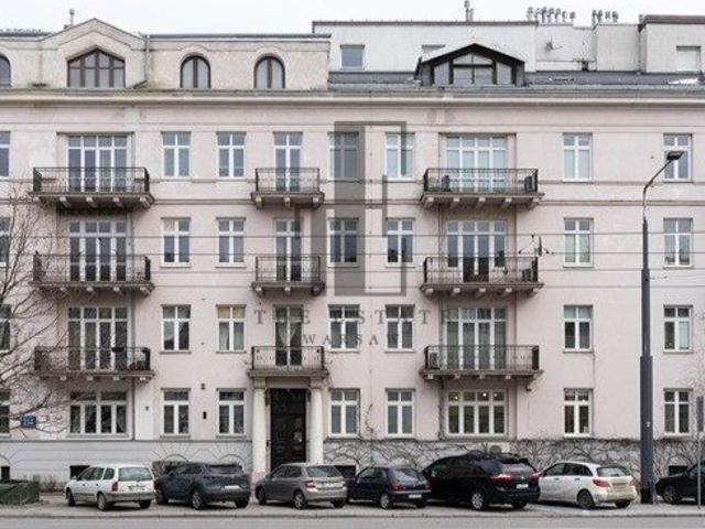 Unikalny lokal inwestycyjny w zabytkowej kamienicy 83 m2