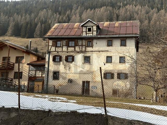 UNIKAT MIT ZWEITWOHNUNGSSTATUS