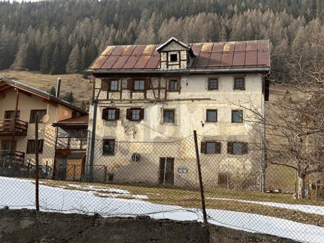 UNIKAT MIT ZWEITWOHNUNGSSTATUS