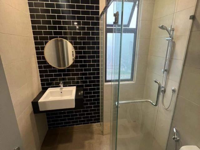 Union Suites Female Unit @ Bandar Sunway Private Bathroom