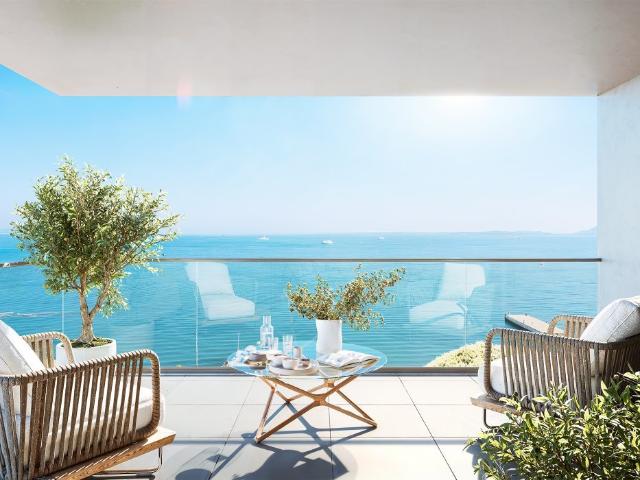 UNIQUE 3 PIECES DE 80M² FACE A LA MER EN PREMIERE LIGNE AVEC 20M² DE TERRASSE 3 pièces, 170 m²