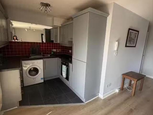 For Rent! 12 Balmoral Court