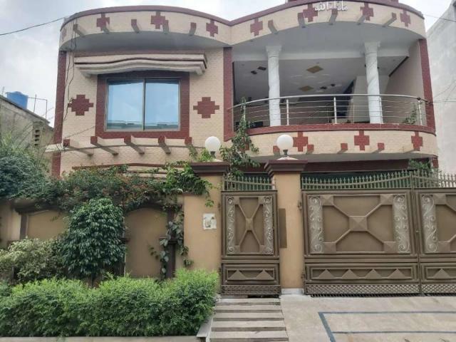 Unique 15 marla house up for sale at lowest available price Lahore Sabzazar Scheme ID 06335
