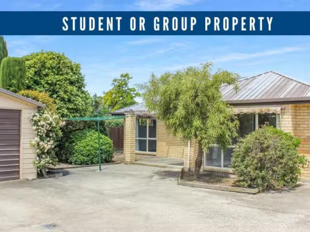 Charming 1 BA Modern 4 Bedroom Home Student Or Family Accomm.
