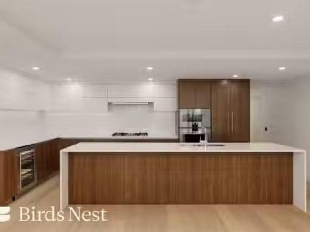 Unique 2 BR Th Avenue W, Vancouver, BC, V6M 2L1 lease for le.