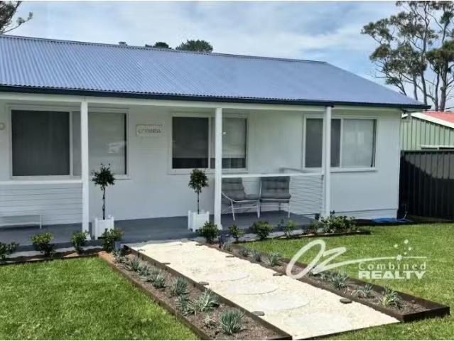 Cozy 4 BR 10 The Park Drive, Sanctuary Point House for rent L.