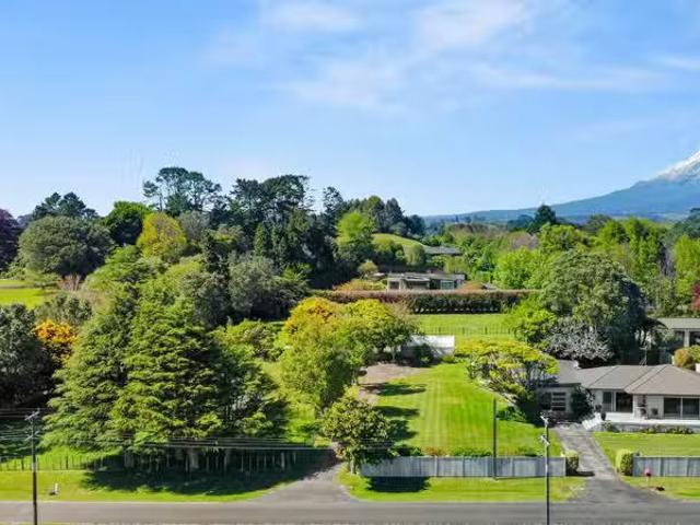 Charming 4 BR CITY FRINGE, RURAL SURROUNDS AND VIEWS – First N.