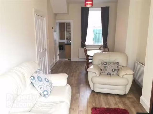 Just in! 52 Sandhurst Gardens