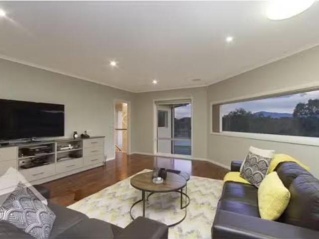 For Rent! 58 Don Dunstan Drive, Bonython House for rent Liste.