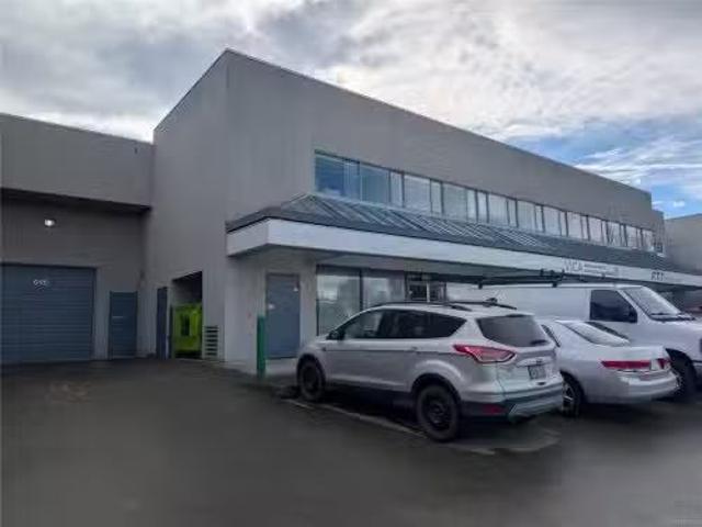 Deal! 615 Discovery St, Victoria, BC, V8G 5T4 commercial for.
