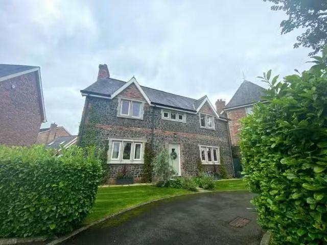 Charming 6 Governors Bridge Road