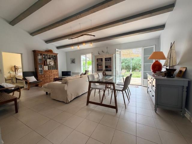 Unique À Loix –En Zone Non Submersible–Jardin Clos Parking. 79m² Loix