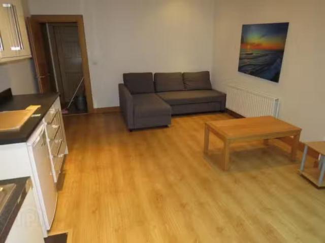 For Rent! Apt 1, 32 Camden Street