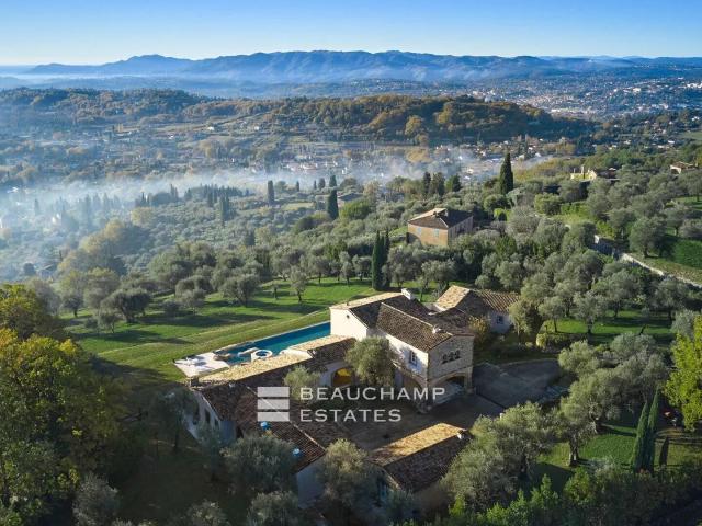Unique Bastide vue mer avec Oliveraie
