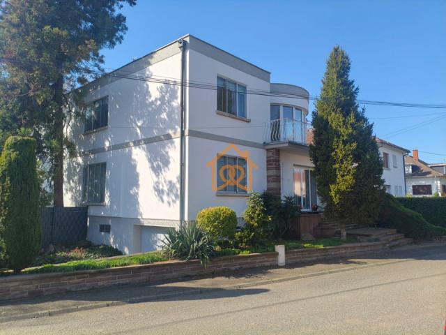 Unique ! Belle Maison de 295m² Lingolsheim sur 10 ares de terra