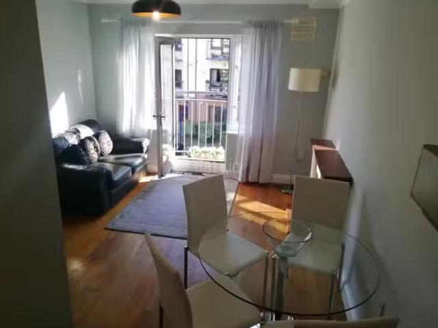 Nice Bertram Court, Lamb Alley, Cornmarket, Christchurch, Dubl.