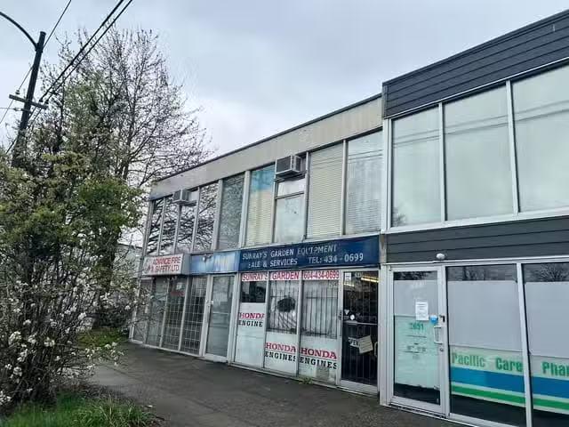 Rental! Office for lease in Vancouver, Vancouver East, 2647 Ki.