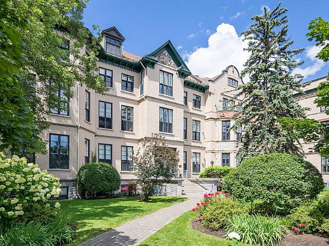 Unique Loft Condo In Downtown Ottawa