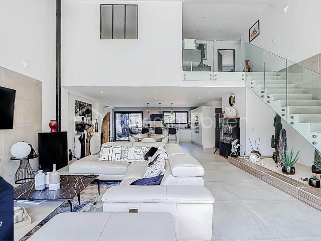 UNIQUE * Magnifique Villa neuve T7 de 190m2 avec piscine à PALAVAS