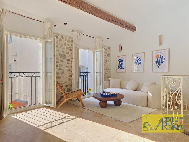 Unique Maison de charme avec prestations haut de gamme au. 90m² Antibes