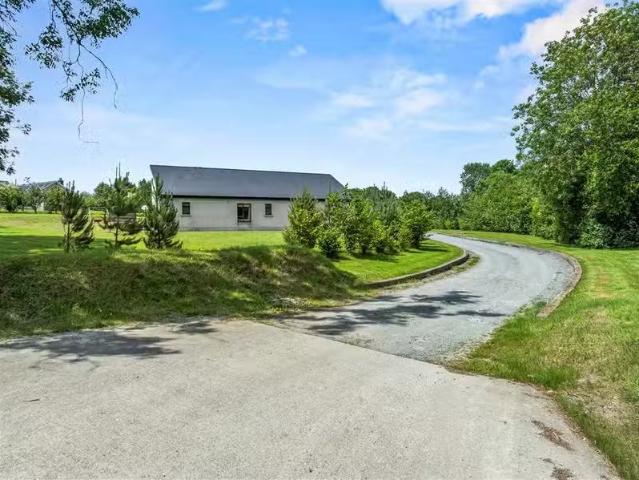 Cozy Newtown Commons, New Ross, Wexford