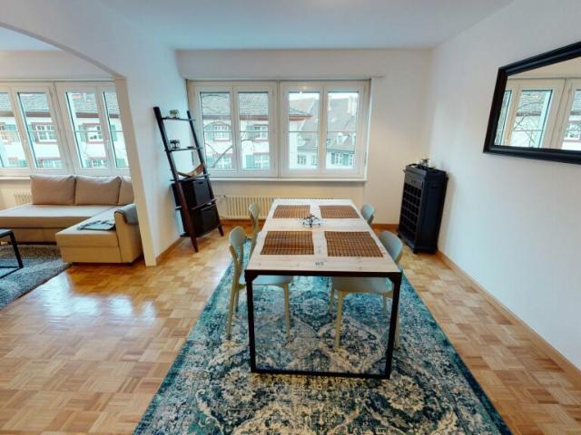 Unique Serviced Living @ Old Town 0131