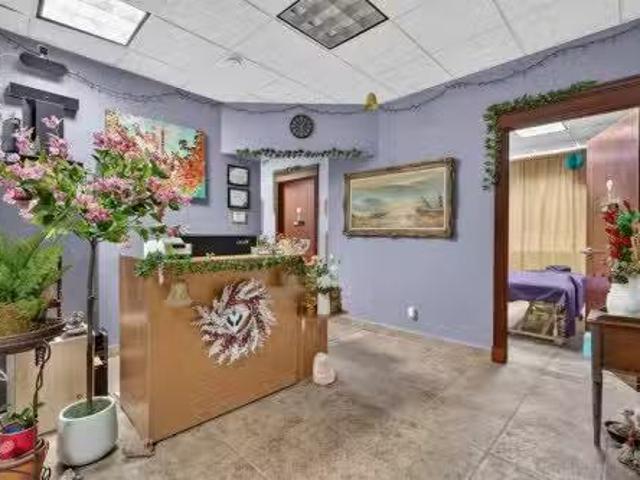 Just in! Street Nw, Edmonton, AB, T5V 1R9 commercial for sal.