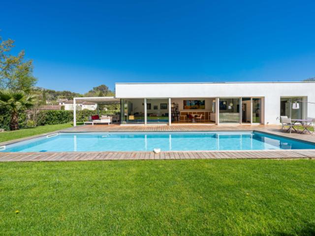 UNIQUE ! VILLA D'ARCHITECTE STYLE BAUHAUS A PIED DE LA FONDA