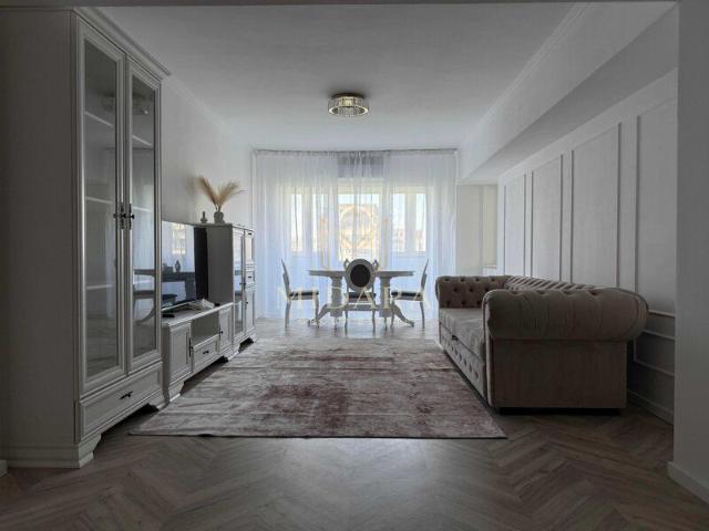 Unirii, 3 camere 92 m, vedere bulevard