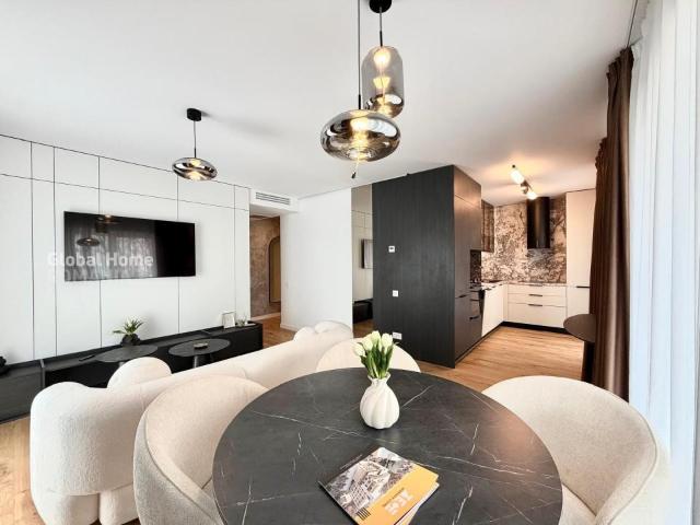 Unirii ✧ 213 sqm ✧ 3 Bedroom Residence ✧ Parking ✧ Underfloor Heating