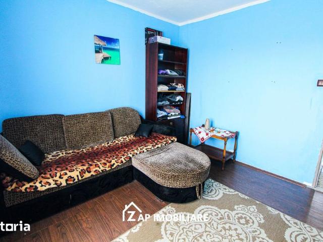 Unirii Ap 2 cam Decomandat In Spate la Palas Str. Ștefan Cicio P