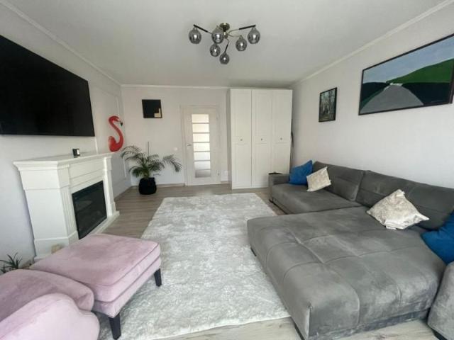 Unirii inchiriere apartamenr 3 camere