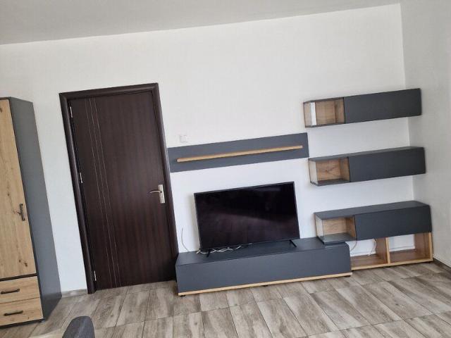 Unirii, Sfanta Vineri, ultracentral
