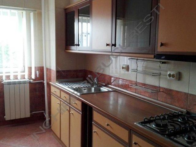 UNIRII TAROM INCHIRIERE APARTAMENT CU 3 CAMERE