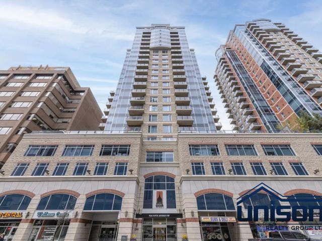 UNISON 1 BEDROOM CONDO AT FIVE WEST WITH RIVER VIEWS!