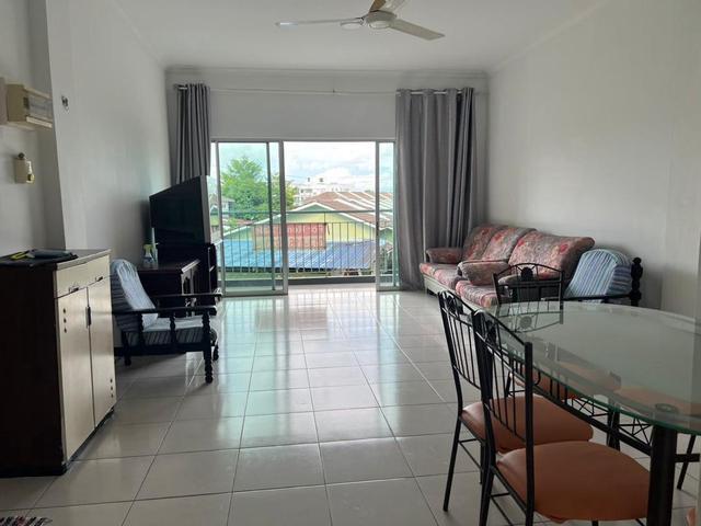 Unisquare apartment