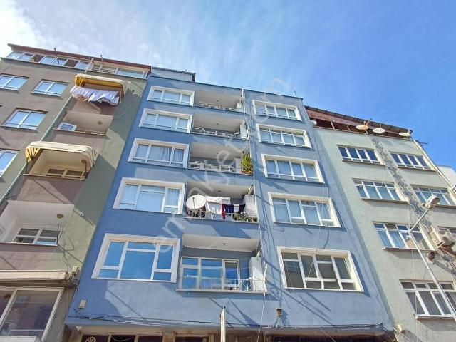 Unkapanı Caddesinde Satılık Daire