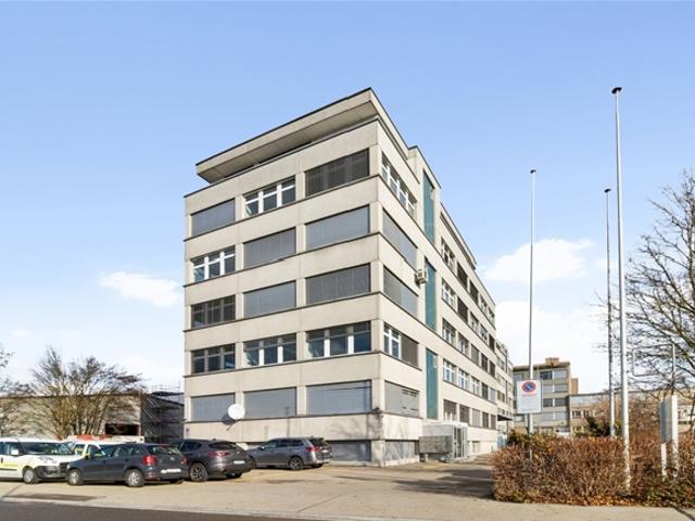 Unkomplizierte Bürofläche im 4. Obergeschoss