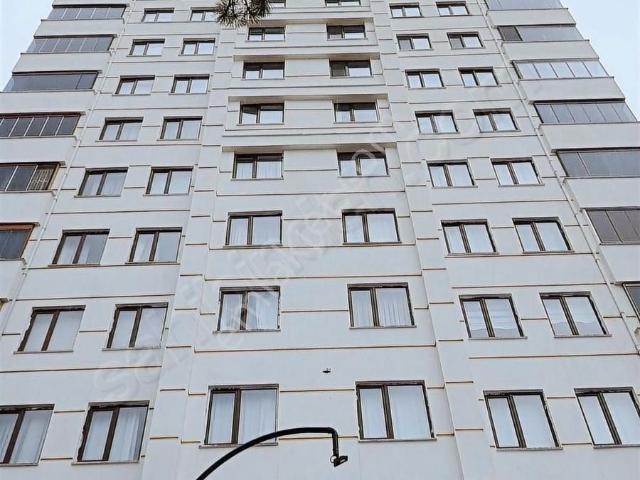 Ünlü Emlaktan Kuzeykentte Satılık Arakat Manzaralı Fırsat Daire