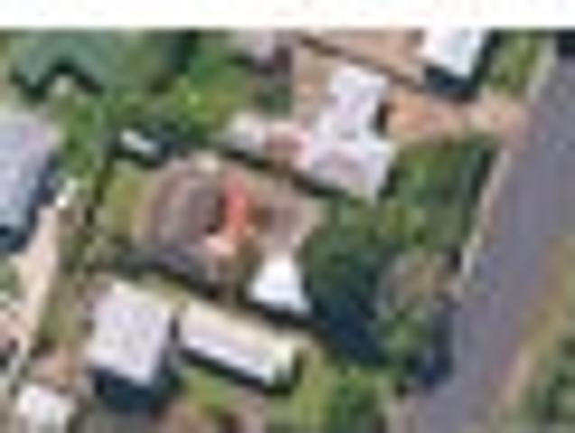 Unlock Kelston's Profit Potential: 6 Unit Project!
