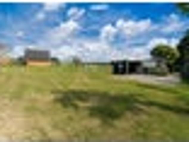 Unlock the Potential on 2.4 Acres